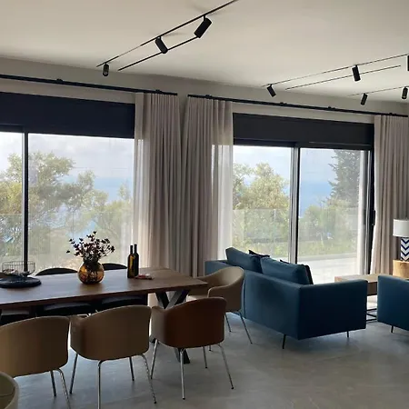 Carmelia Villa *